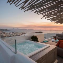 HIGH END Unique 270 degree aerial sea view suite