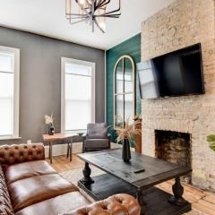 Large Milwaukee Home • 4BR • Fast WiFi