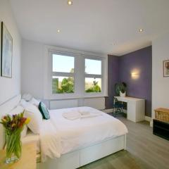 Modern Finchley Apartment with Garden