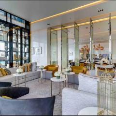Stylish Luxury 1 Bedroom, Hyde Sukhumvit 11, Near BTS Nana & Asok