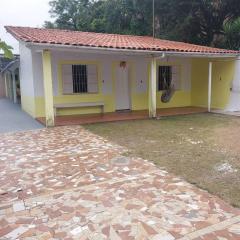 Casa Ampla a 300m da Praia - Para Grupo e Família