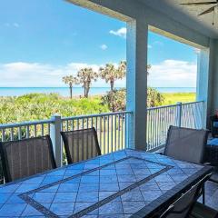 Parrots Paradise Oceanfront Ocean View Villa, Huge Balcony Two Amazing Resort Pools