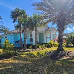 New Custom House! Private Walk to the Beach!