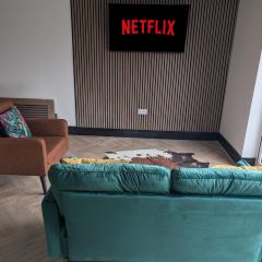 Swansea 5-Bed Family Home with Ensuite