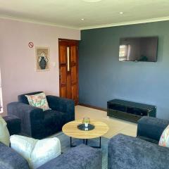 Unit 2, GatherPoint Sleeps 8 Self-Catering Group Belhar-CT