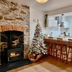 Morfarch traditional stone cottage within Conwy walls