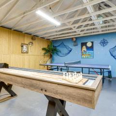 Endless Entertainment! Unique and Cozy Theodore Home