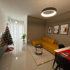 Modern City Center Apartment