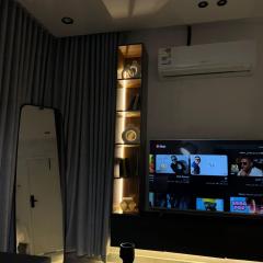 أستديو انيق وجميل الصحافه