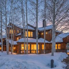 Spacious Telluride Retreat with Private Hot Tub