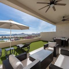 Arch and Bay Views Stylish Terrace Retreat