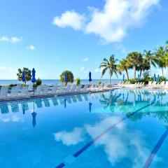 Atlantic Paradise by AvantStay Great Location w Balcony Outdoor Dining Shared Pool Hot Tub