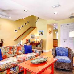 Key West Casa by AvantStay Communal Pool BBQ Patio Near Duval Street Week Long Stays Only