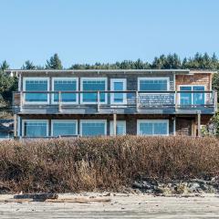 Blue Starfish by AvantStay Ocean Views Direct Cannon Beach Access