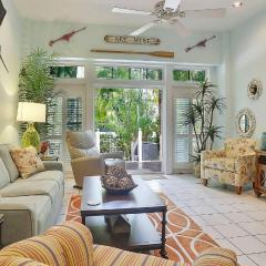 Key West Found by AvantStay Close to Shops w Patio Shared Pool Week Long Stays Only