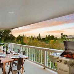 Vino Blanco by AvantStay Private Wine Country Home w Mtn Views Deck