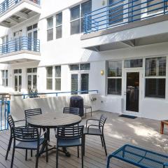 Trumans Hideaway by AvantStay Top Location w Patio BBQ Shared Pool Month Long Stays