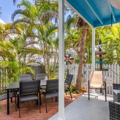 Southard Getaway by AvantStay w Covered Patio Great Location Shared Pool Week Long Stays