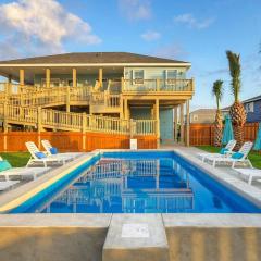 Private Pool Game Room Golf Cart Zone Free Pool Heat in January Beacharita by AvantStay