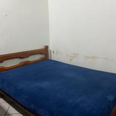 Kitnet perto da praia Coroados