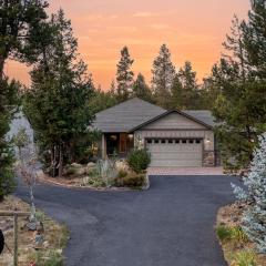 Hot Tub Air Hockey Foosball Deck Lounge Near Sunriver Mt. Bachelor Skiing