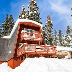 Chickadee by AvantStay Modern A-Frame Cabin