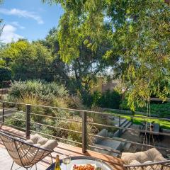 Silver Screen by AvantStay Luxe Backyard Escape