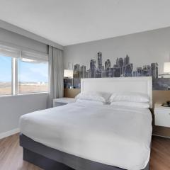 727 I Beautiful King Hotel Room