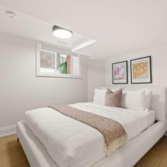 Bright & Spacious 2-BR Condo Near TOs Waterfront