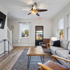 Downtown Biloxi! Walkable to the Beach & Casinos!