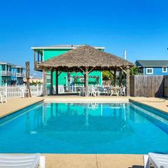 Pool Cabana Backyard w Fire Pit Walk to the Beach Villa Reel by AvantStay