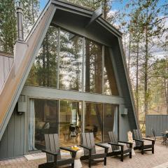 Alder by AvantStay Moody Retreat: Patio Hot Tub in Sunriver