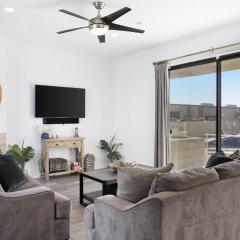 Oceanfront 2BR Rooftop Deck Beach Access Strand Way B