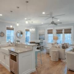 No Shady Beaches by AvantStay Seacrest Beach Pool Bikes