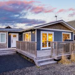 Coastal Home Steps to the Beach Shops Eats Saltgrass Cottage by AvantStay