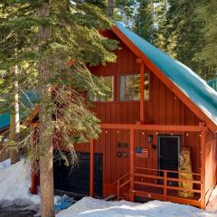 Mountain Cabin w Fireplace Balcony Easy Ski Access Bear Americana