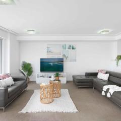 Relax by the Coast, Views, Pool & Sauna