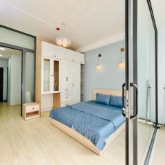 Studio 302 BathTub 5min to Pink Church