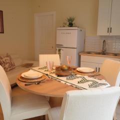 E&A SouthWest Miami - Breeze Studio B