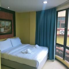 Swing & Pillows - Sentul