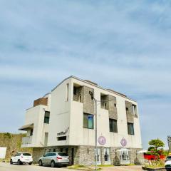 다락하우스 퀸베드룸