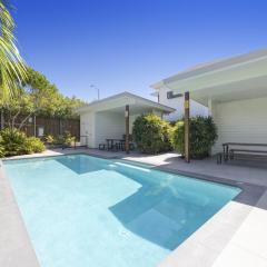 Bright 3-Bed Home with Private Courtyard