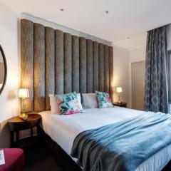 Modern Nomads City Bound Spacious Suite Indoor Pool & Balcony