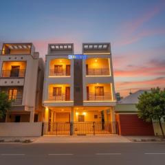 Via Blue Moon Residency