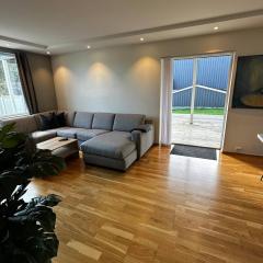 Bright Apartment with Patio and Garden