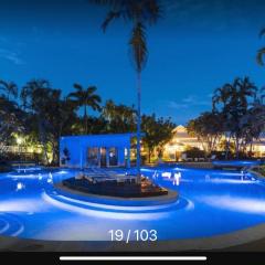 Peaceful Port Douglas Pad