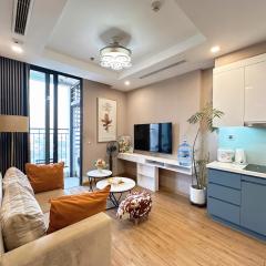 Jolie Apartment Vinhomes Green Bay