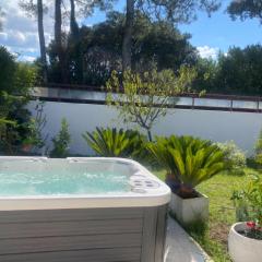 Spacious house in Tarnos near the beach