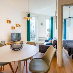 Bright Apartment Near the Old Port