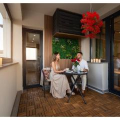 The Velvet Glow by Blvd 63B3 - Warm Modern Stay with Elegant Design